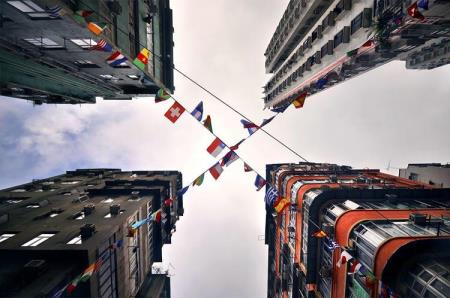 Aşağıdan Hong Kong